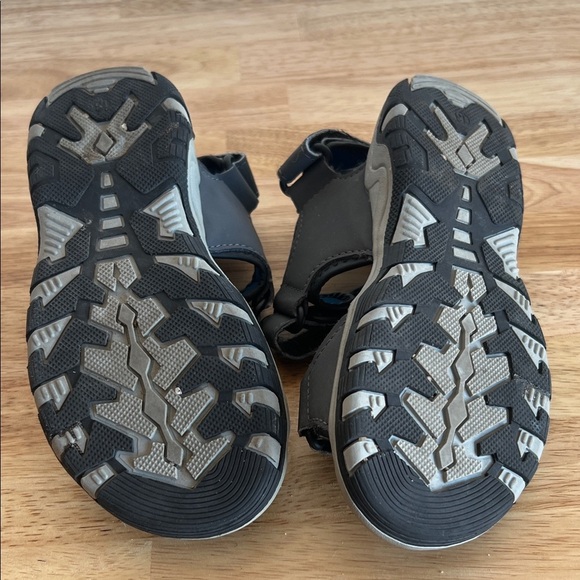 Eddie Bauer Kids Sandals in Gray and Blue - Picture 9 of 13
